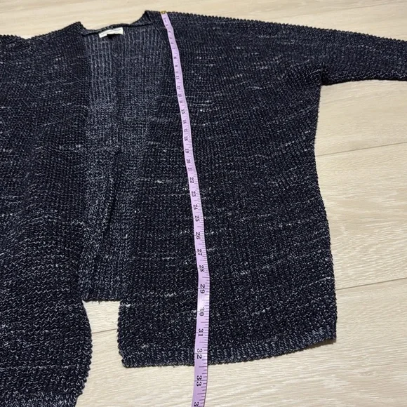 3/$10 Universal Thread Dark Blue Knit Cardigan - Picture 7 of 10